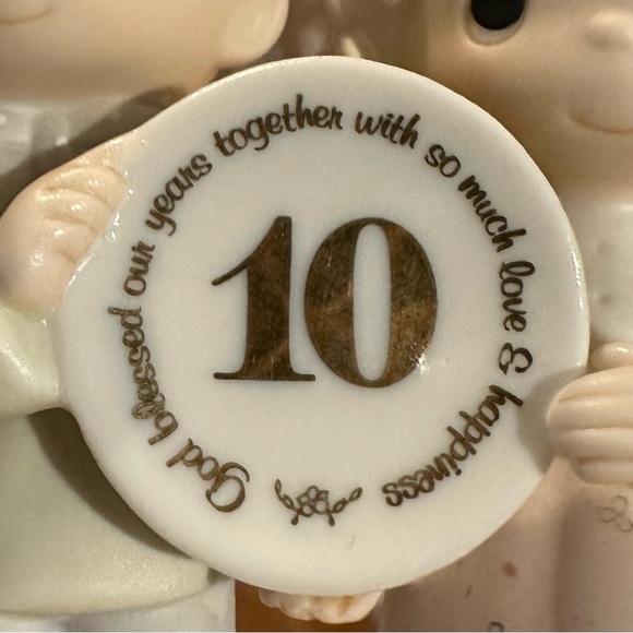 Precious Moments 10th Anniversary Cake Topper - Cream and Pink - Picture 5 of 16